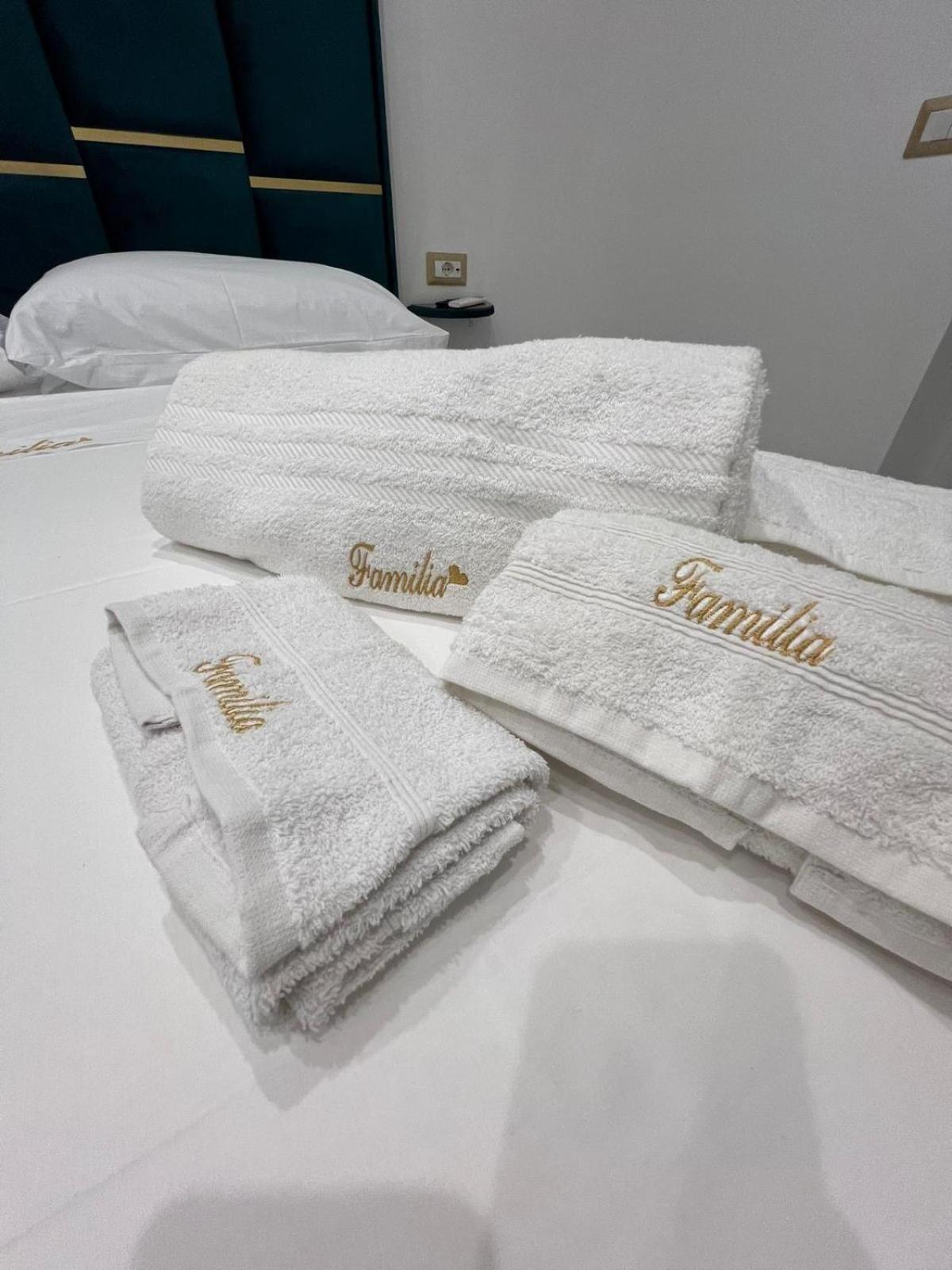 Familia Hotell Neapel Exteriör bild